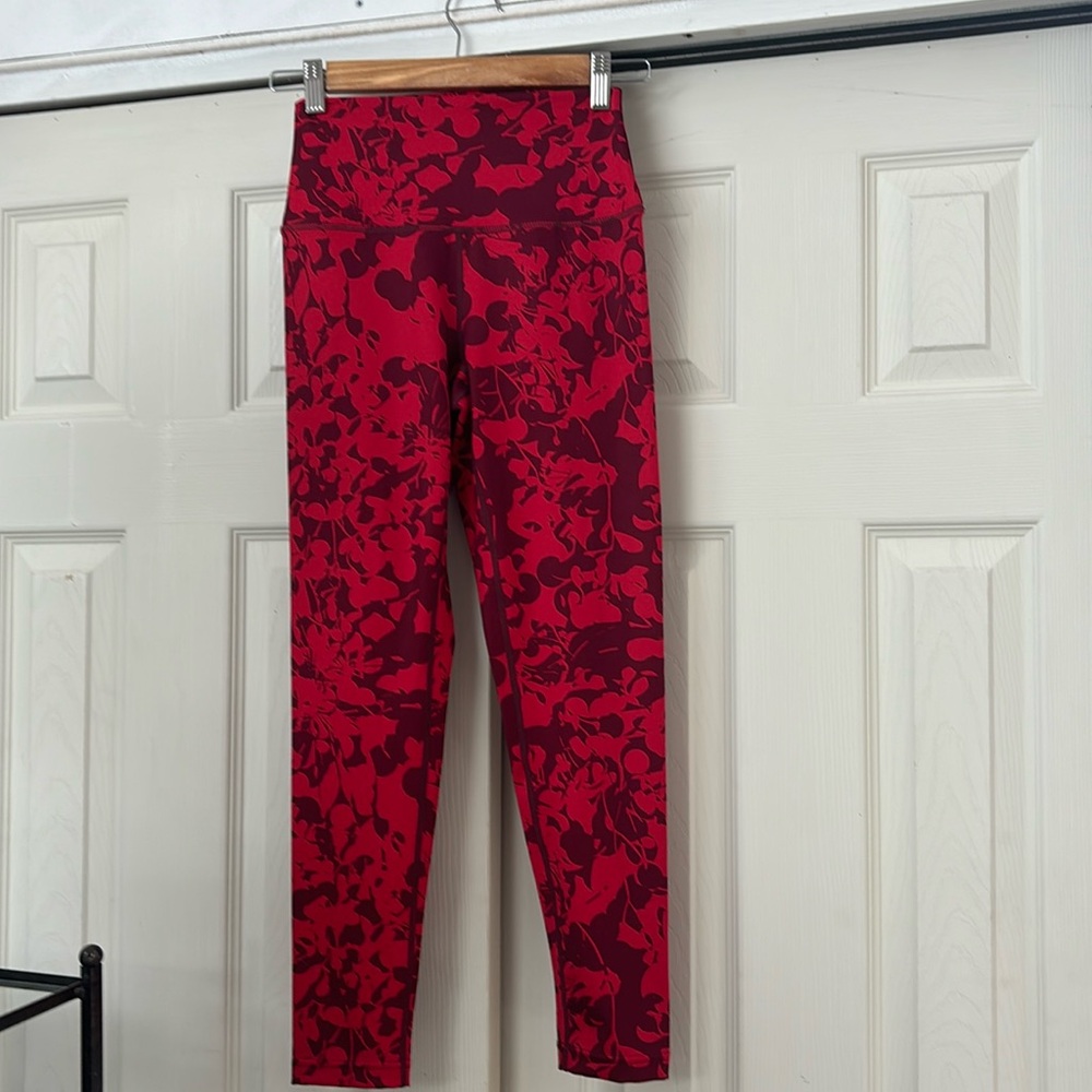 Zella High Waist 7/8 Leggings in Burgundy London Roisin Camo.